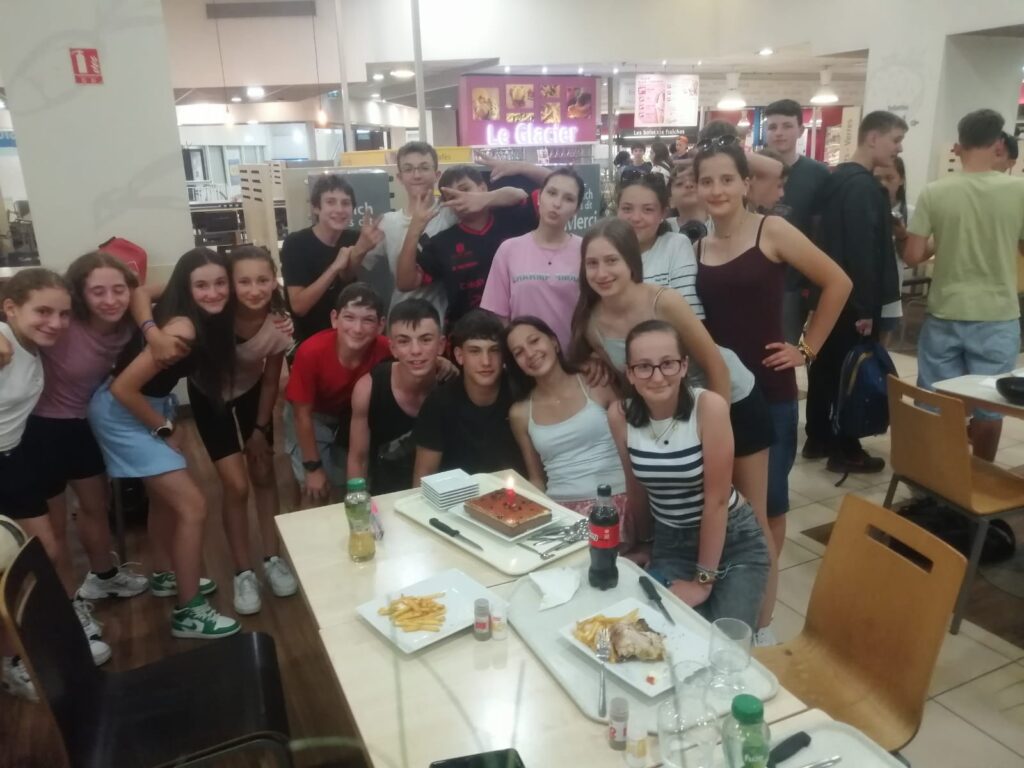 WhatsApp Image 2025-06-19 à 20.54.07_337e0c92